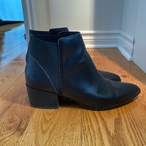 Chinese Laundry booties